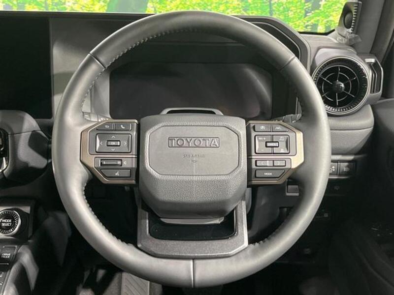 LAND CRUISER 250