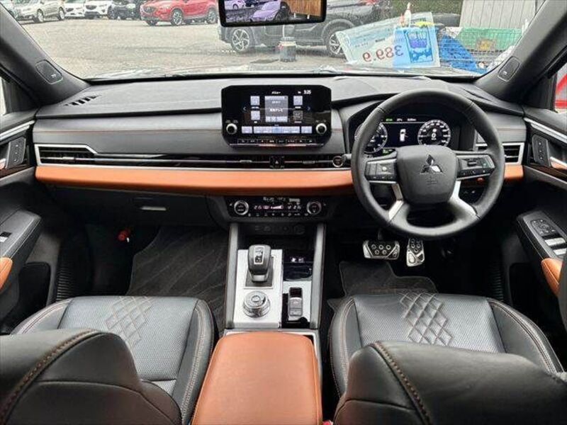 OUTLANDER PHEV