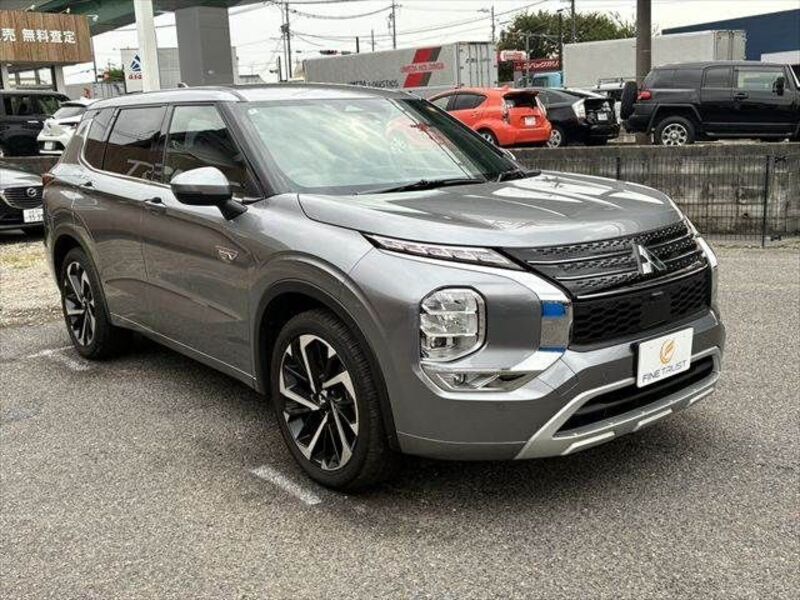 OUTLANDER PHEV
