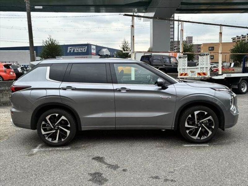 OUTLANDER PHEV