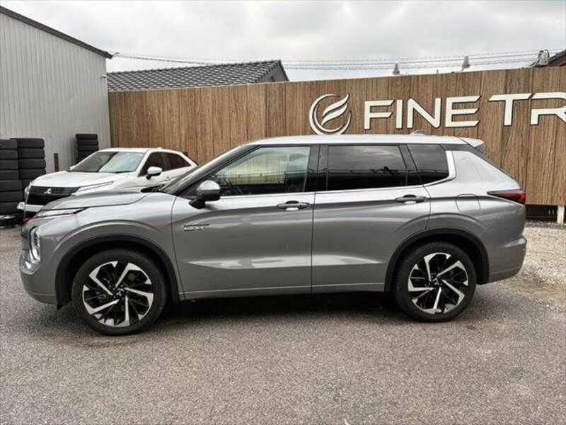 OUTLANDER PHEV