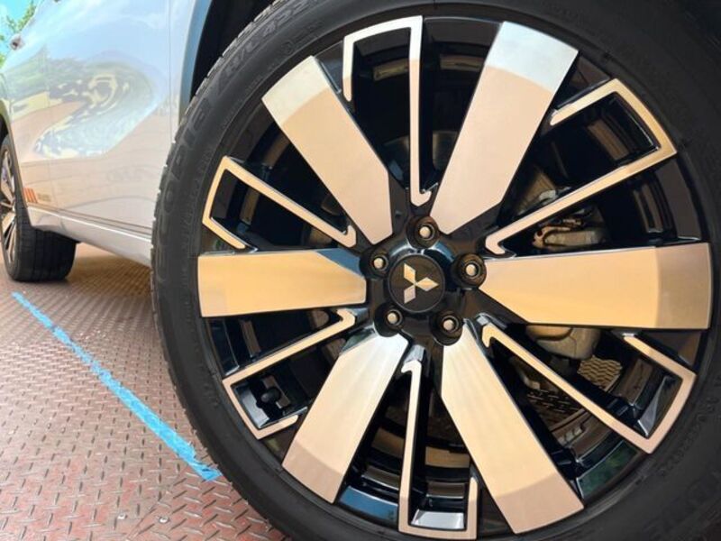OUTLANDER PHEV