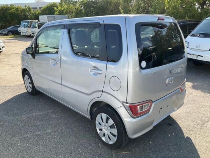 WAGON R