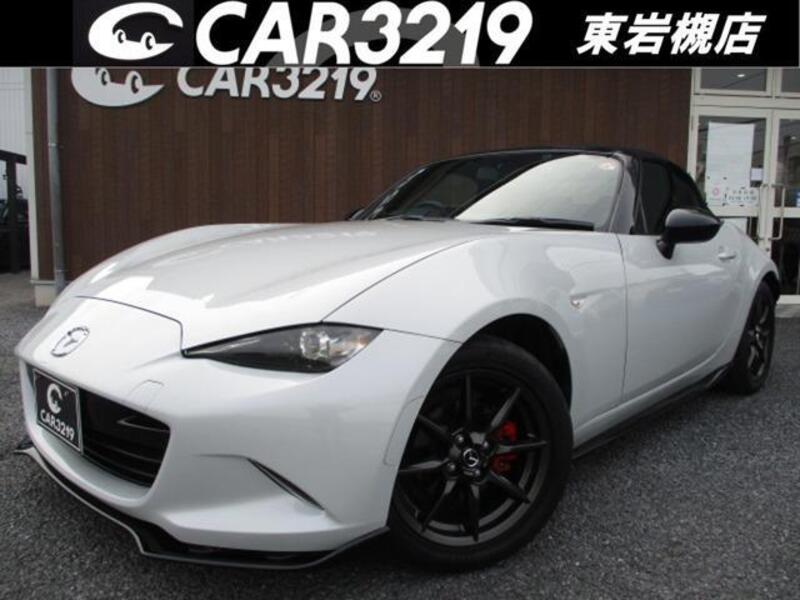 ROADSTER-0
