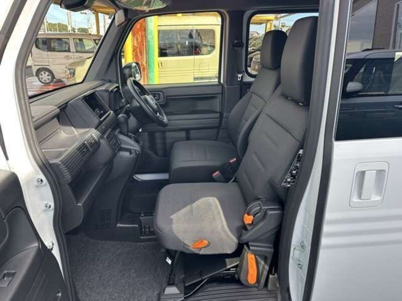 N-VAN