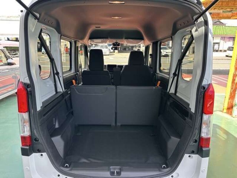 N-VAN