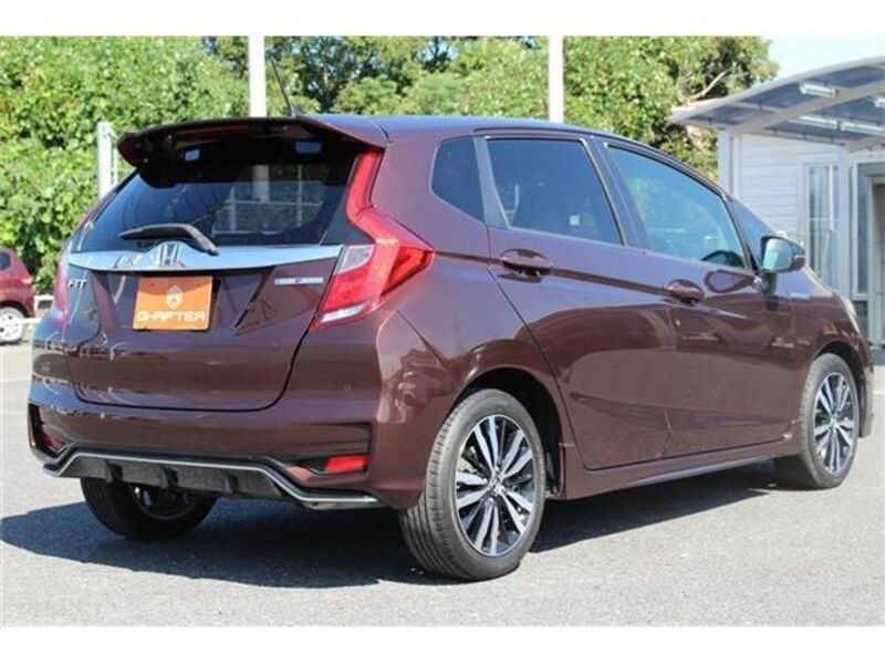 FIT HYBRID