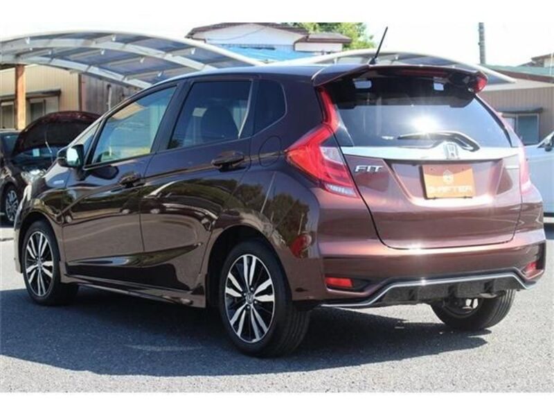 FIT HYBRID
