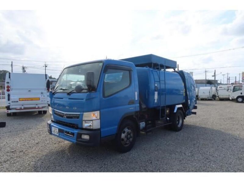MITSUBISHI CANTER