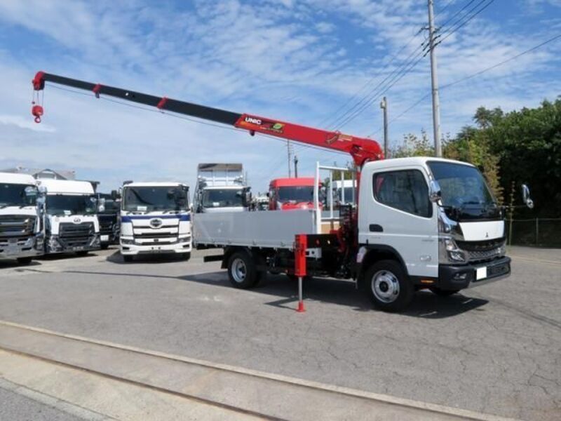 MITSUBISHI CANTER