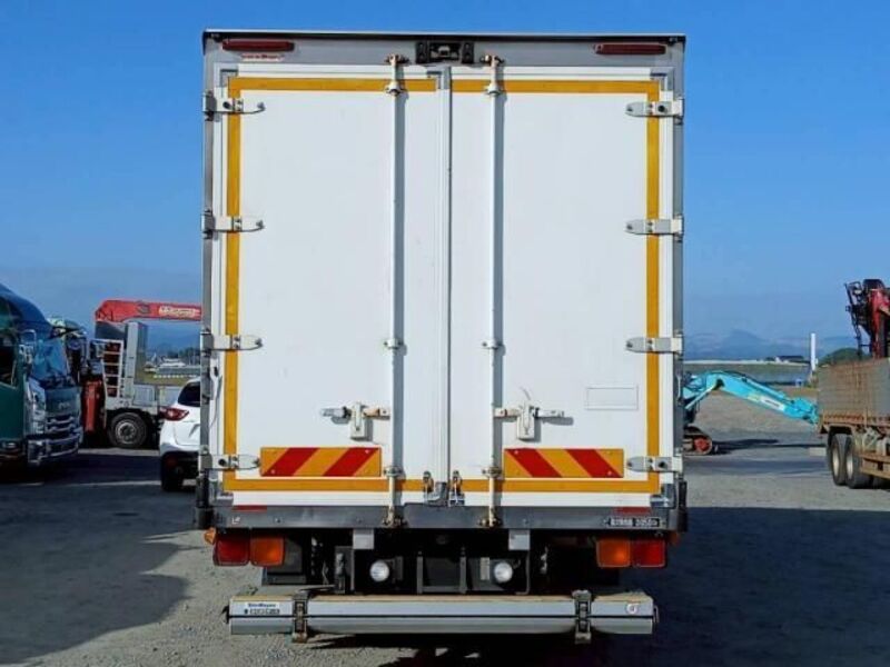 ISUZU FORWARD