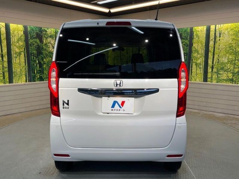 N BOX