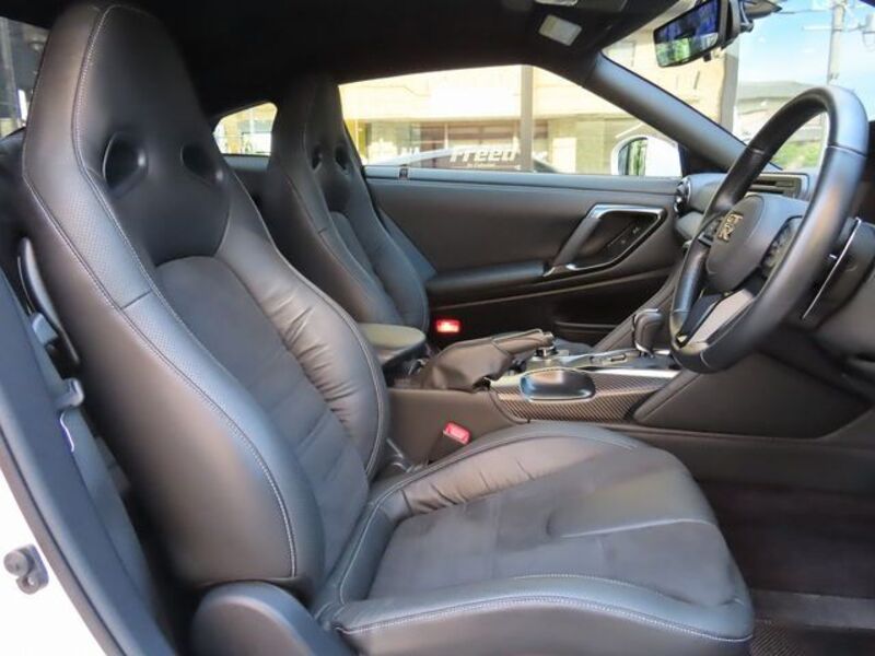 GT-R