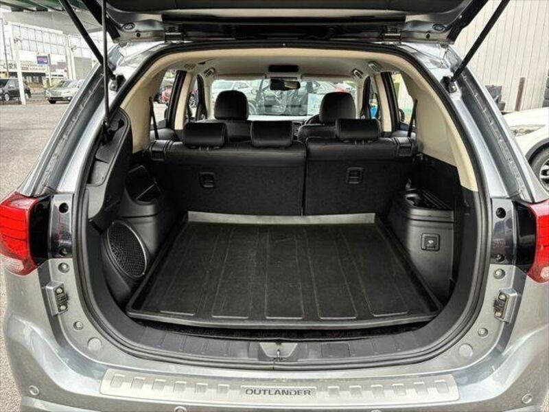OUTLANDER PHEV