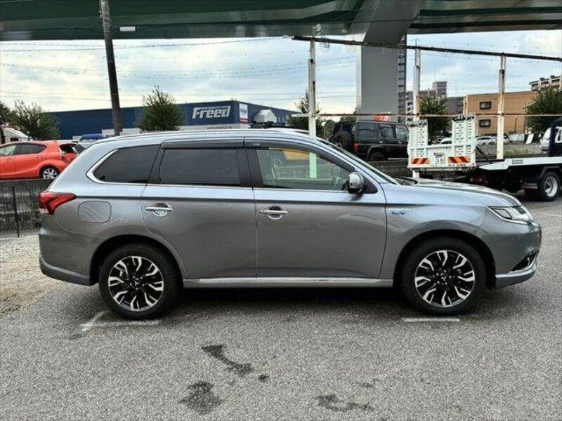 OUTLANDER PHEV