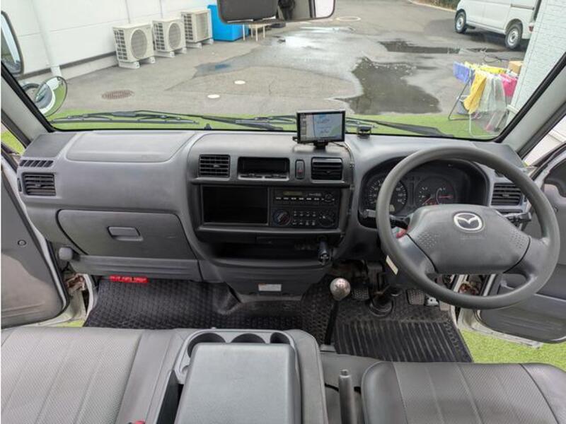 BONGO VAN