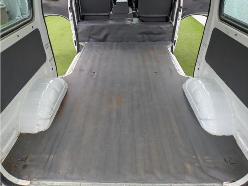 BONGO VAN
