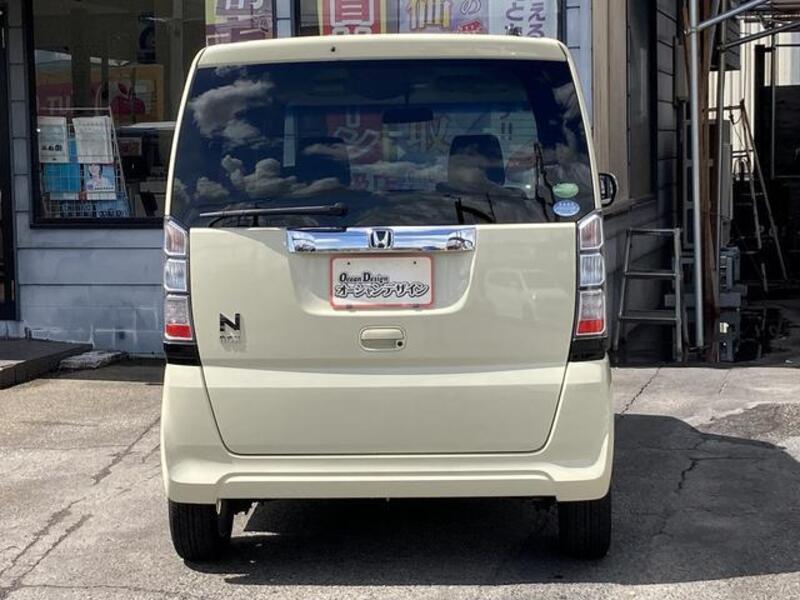 N BOX