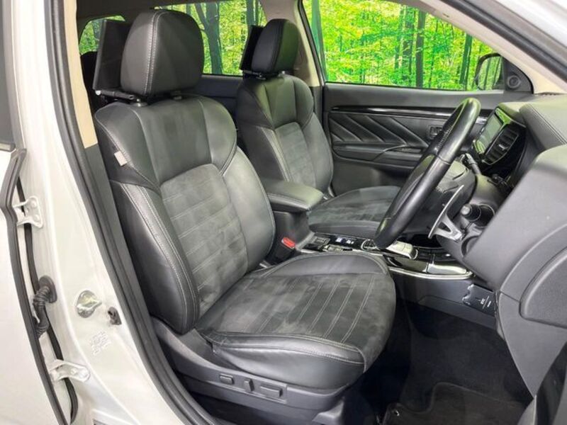 OUTLANDER PHEV