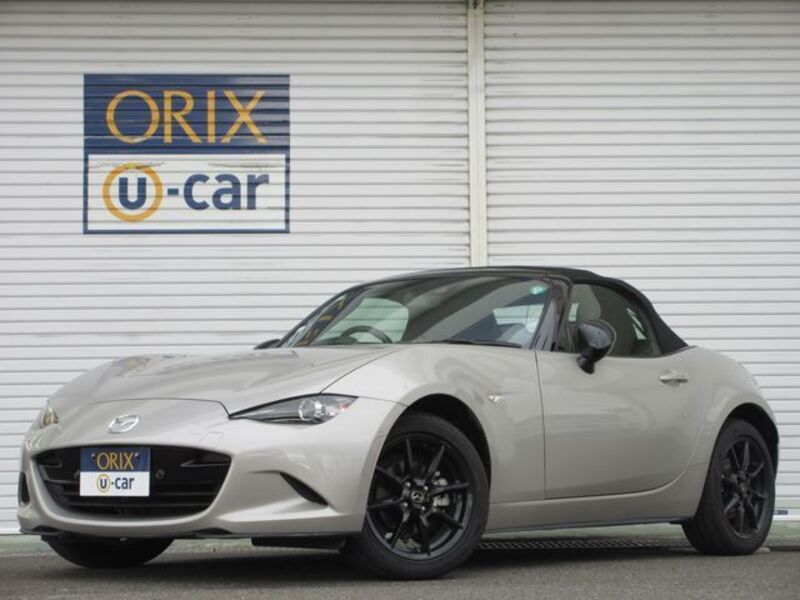 ROADSTER-0