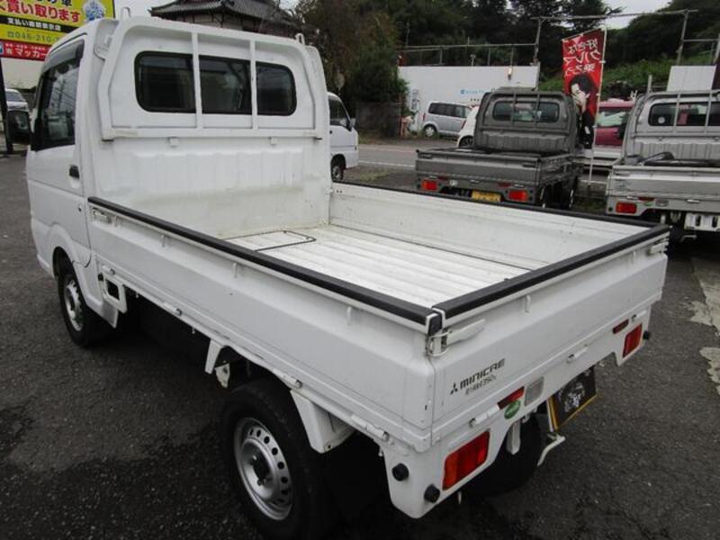 MINICAB TRUCK