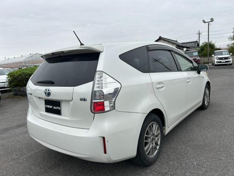 PRIUS ALPHA