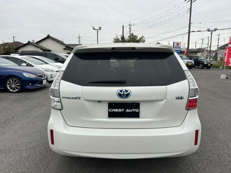 PRIUS ALPHA