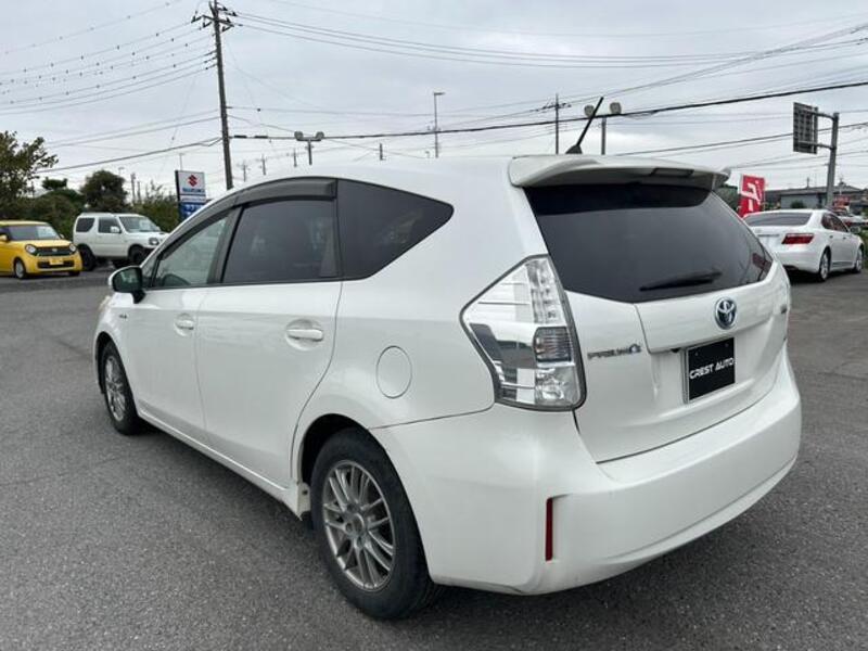 PRIUS ALPHA