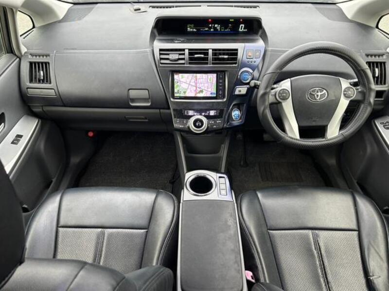 PRIUS ALPHA