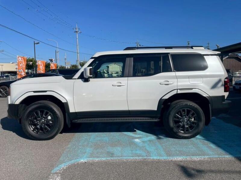 LAND CRUISER 250