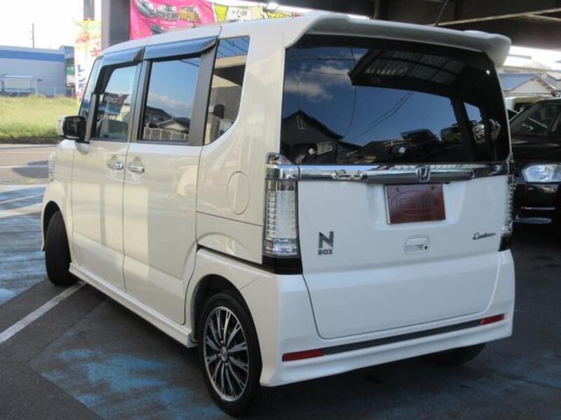 N BOX CUSTOM