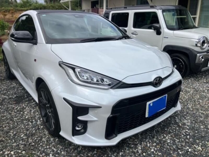 GR YARIS