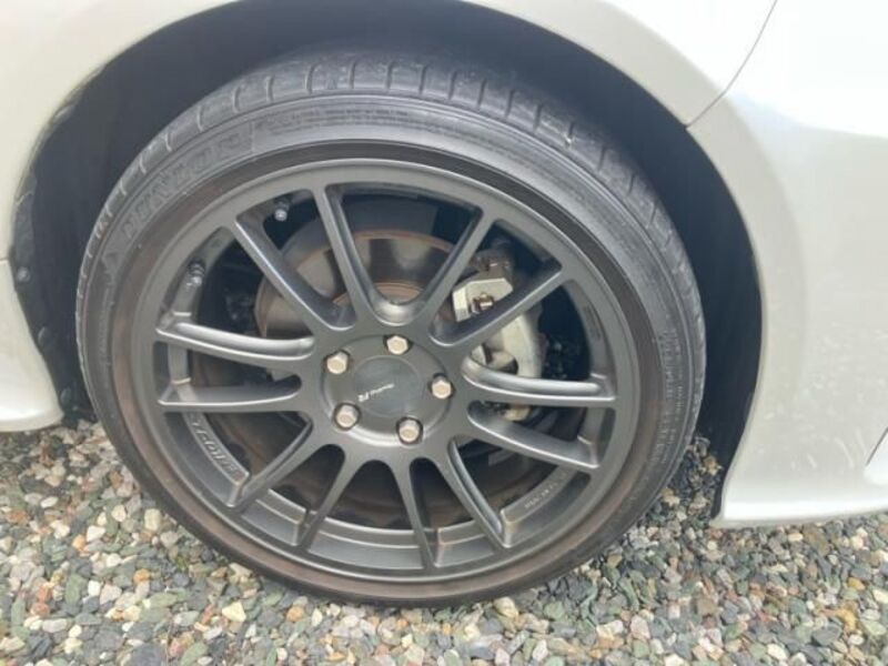GR YARIS
