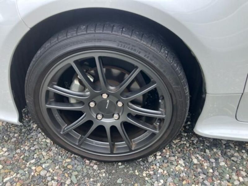 GR YARIS