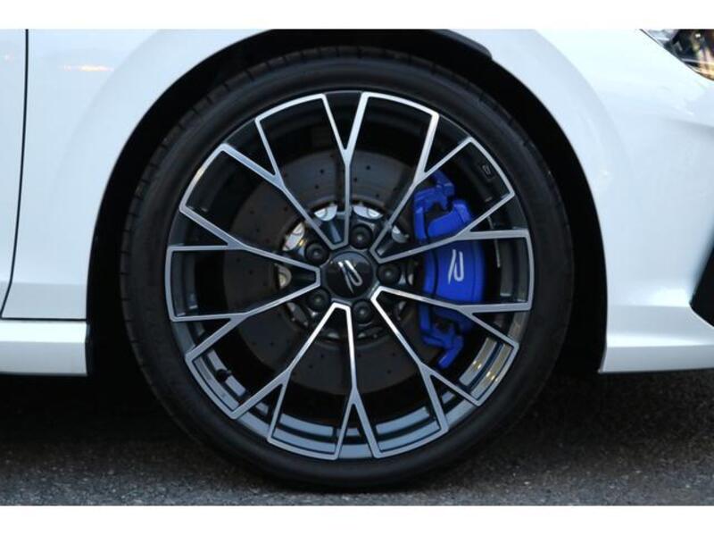 GOLF R