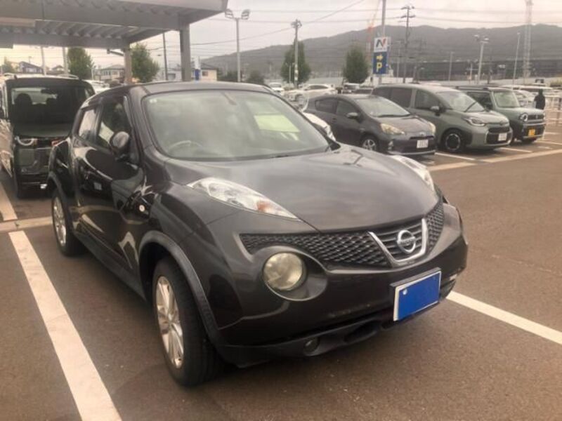 NISSAN JUKE