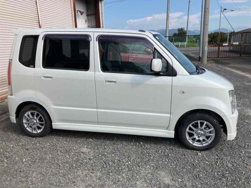 WAGON R