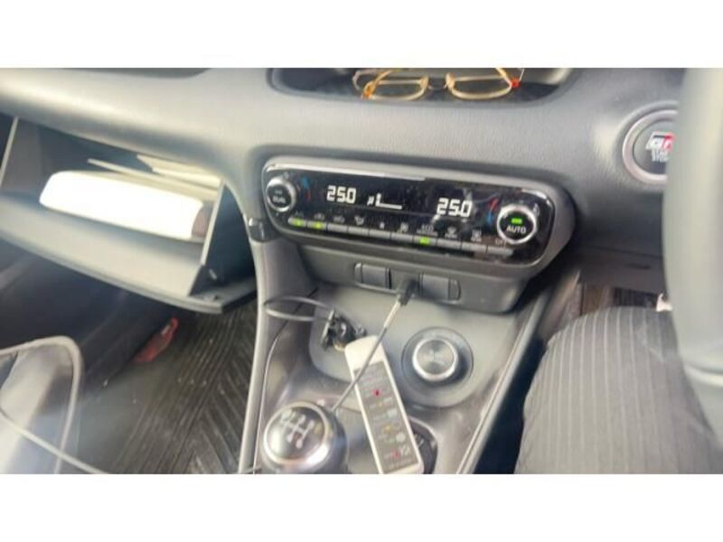 GR YARIS