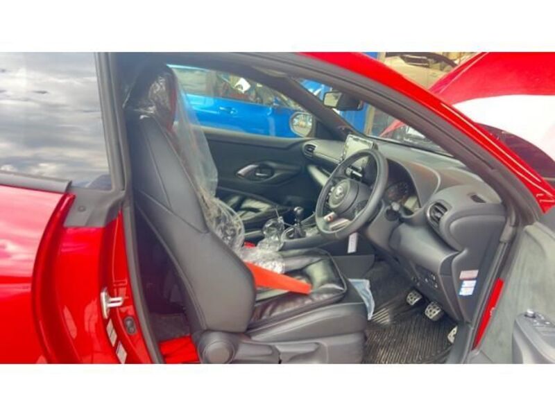 GR YARIS