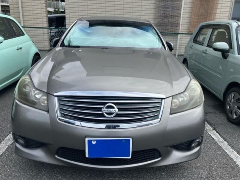 NISSAN FUGA