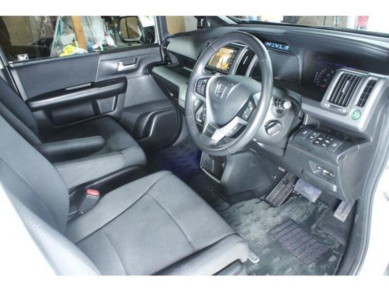 STEPWAGON SPADA