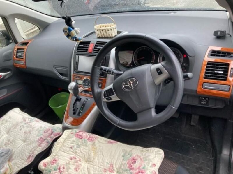 AURIS