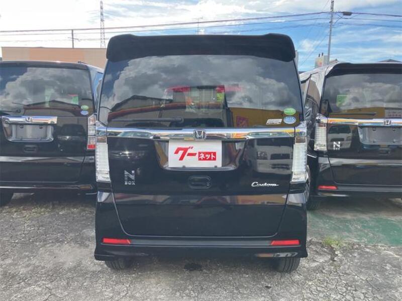 N BOX CUSTOM