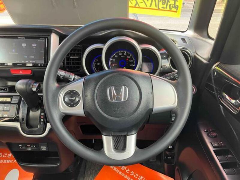 N BOX CUSTOM