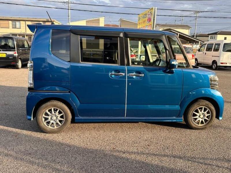 N BOX CUSTOM
