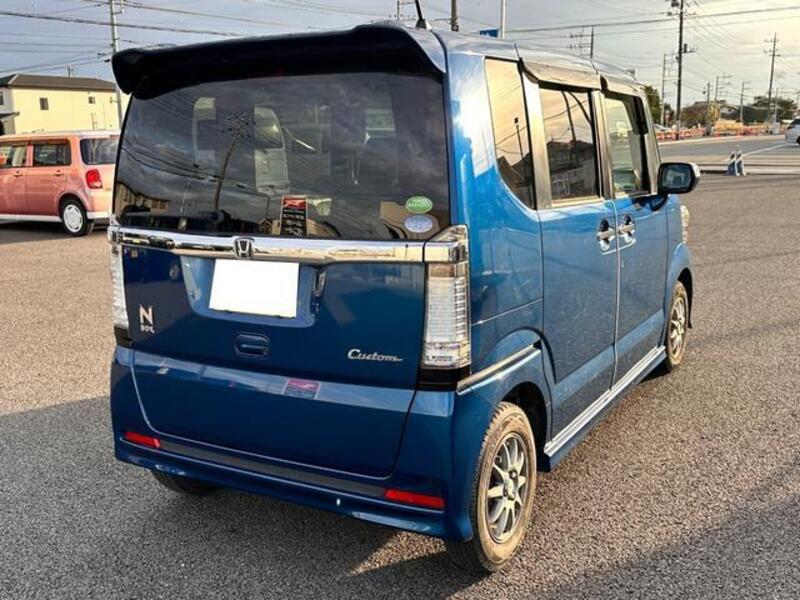 N BOX CUSTOM