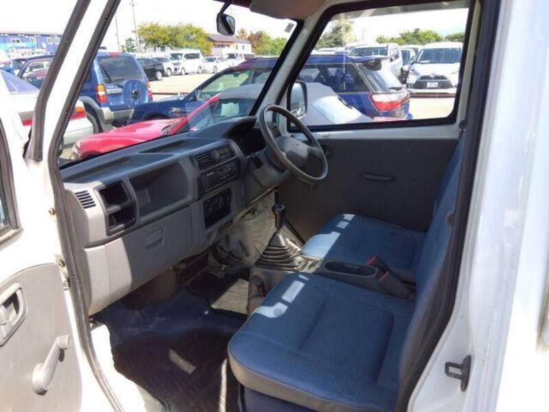 MINICAB TRUCK