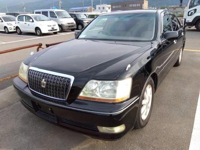 TOYOTA CROWN MAJESTA
