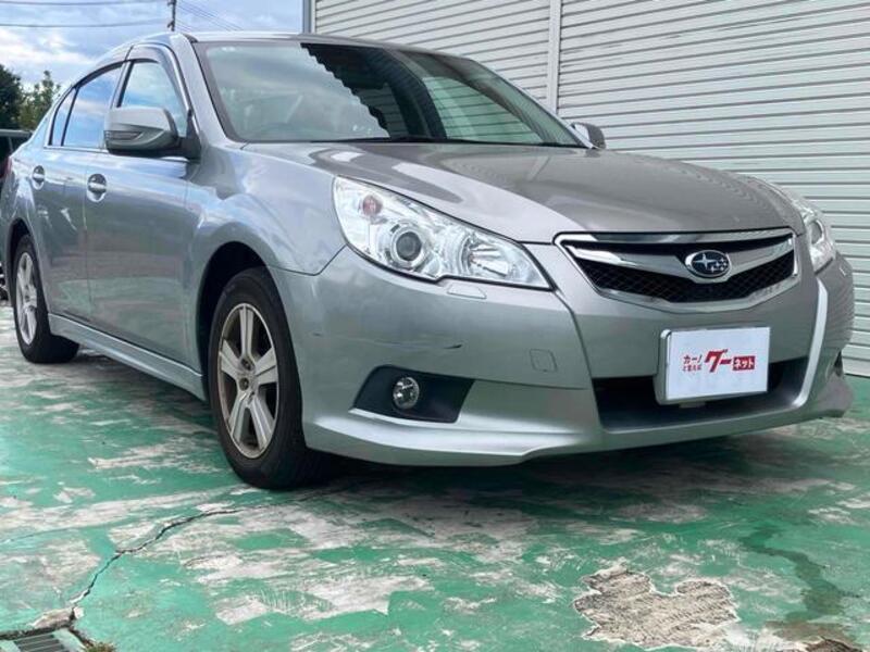 SUBARU LEGACY B4