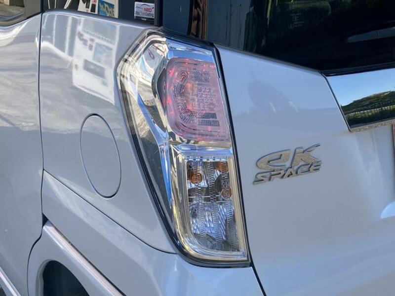 EK SPACE CUSTOM